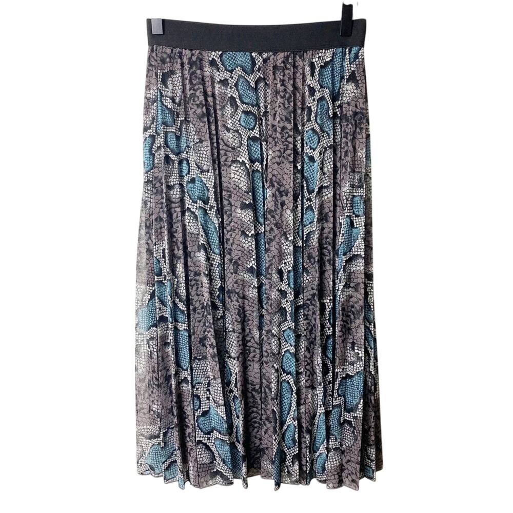 Know One Cares Snakeskin Blue Grey Women Skirt SIZE SMALL BRAND NEW WITH TAGS